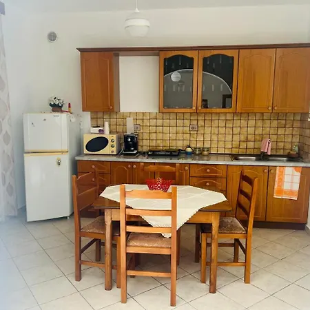 Casa Immersa Nel Vlorë